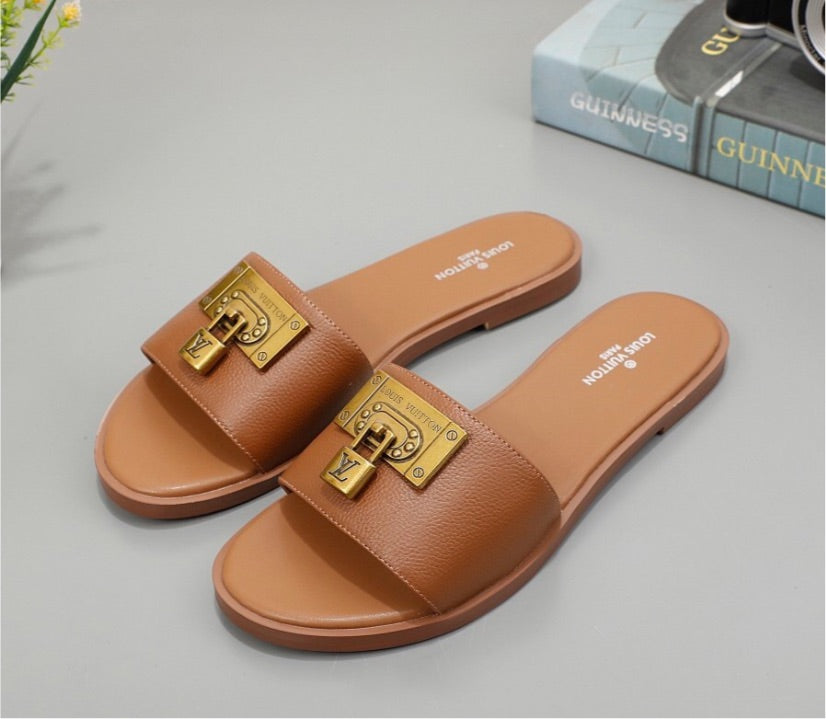 New LV woman sandals